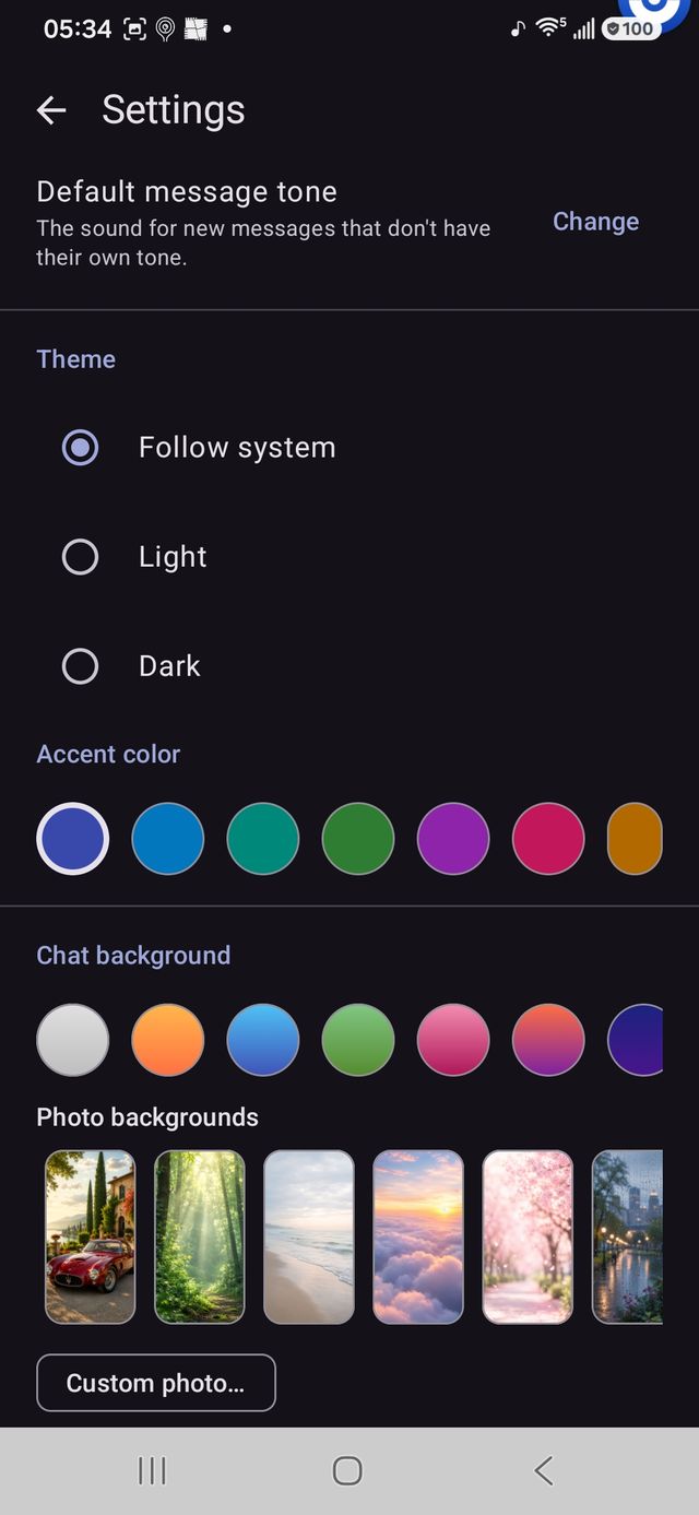Settings showing theme, accent colors, chat backgrounds, and photo backgrounds
